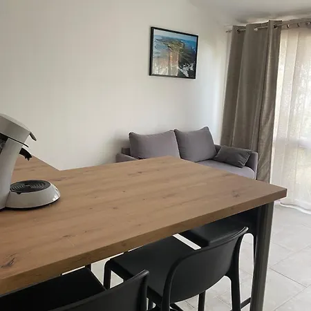 Petite Maison Confort Dans De Prázdninový dům