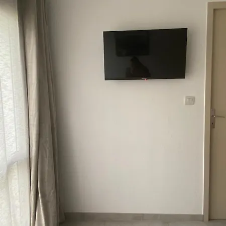 Petite Maison Confort Dans De Prázdninový dům